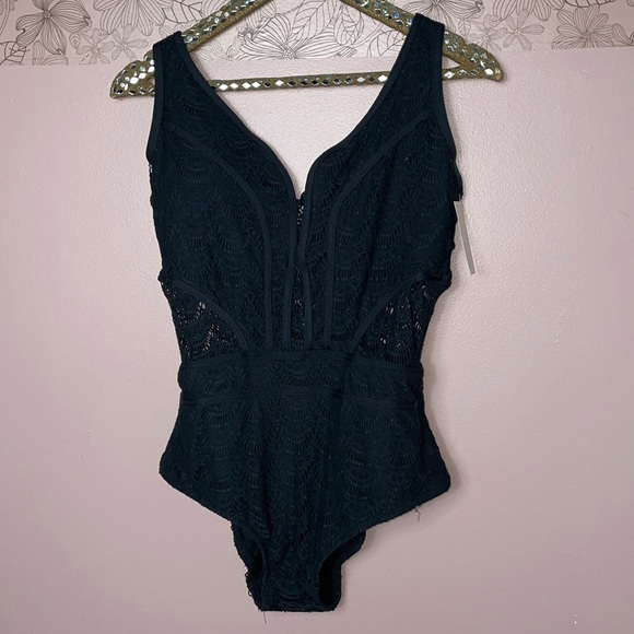 BECCA Other - Becca Crochet Plunge Plus Size One Piece